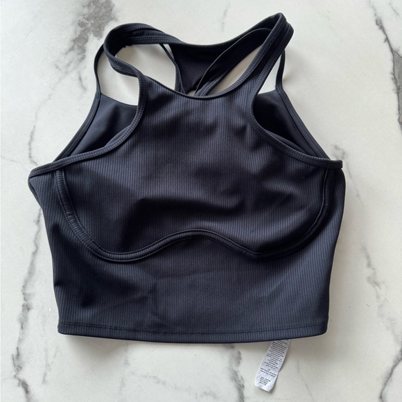 Alo Crop Top - Picture 1 of 2
